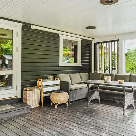 Araminta - 800m From The Sea By Interhome