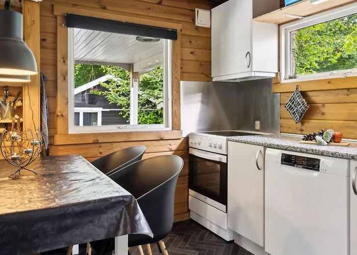 Araminta - 800m From The Sea By Interhome